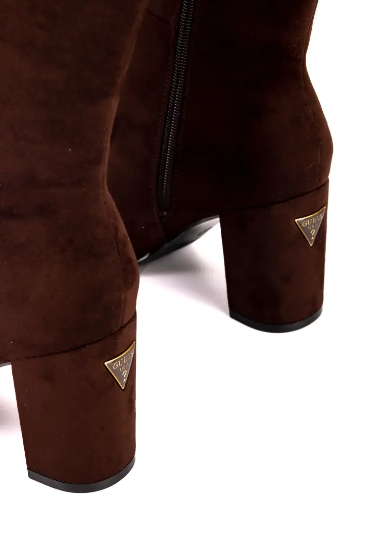 Bota Alta de Guess con Tacón Ancho Braxen Brown - Imagen 4
